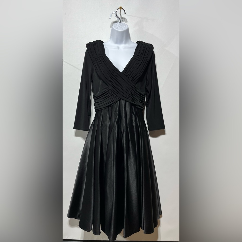 Eliza J Elegant Black Fit And Flare Cocktail Dress‎ Womens Size 10